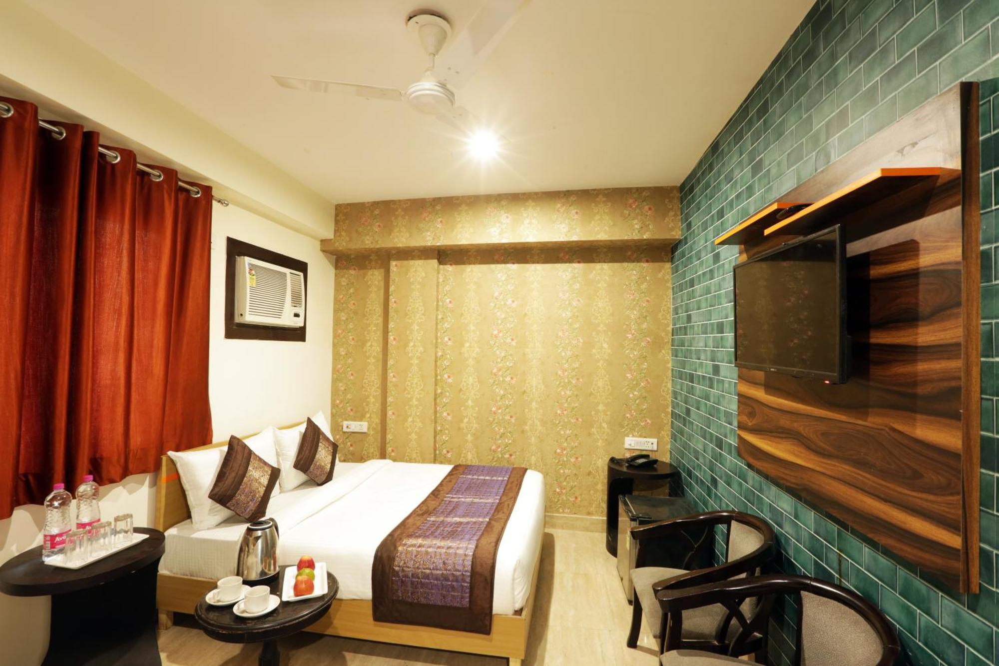 Hotel Sky View At Airport Neu-Delhi Exterior foto